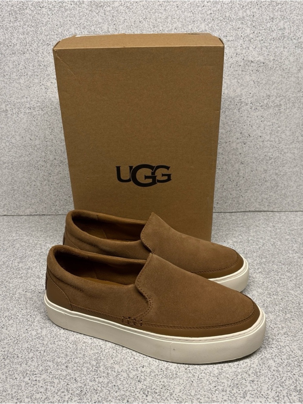 Ugg Australia Women's  Zilo Slip On Shoes Size 8 NEW NIB